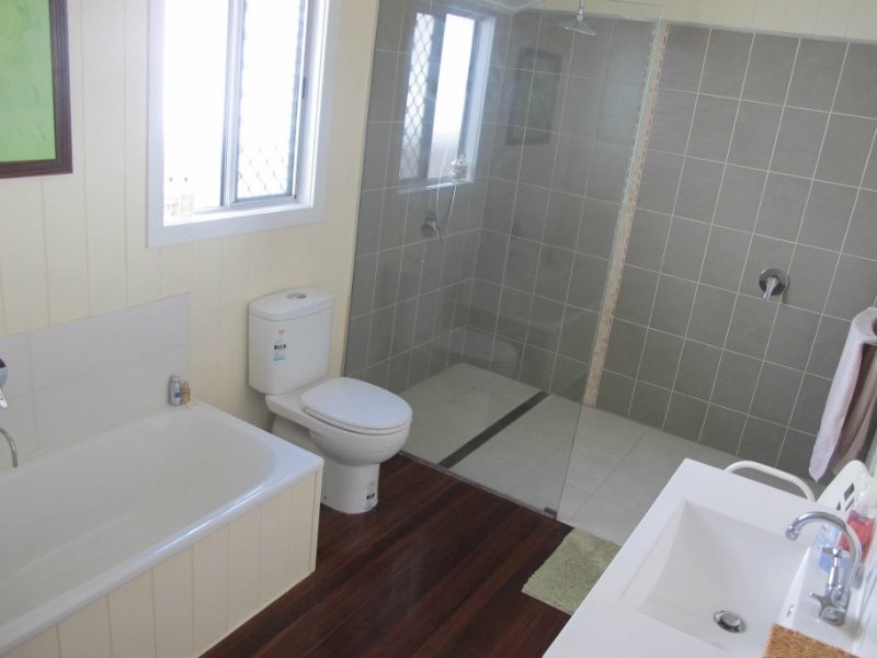 Wandal QLD 4700