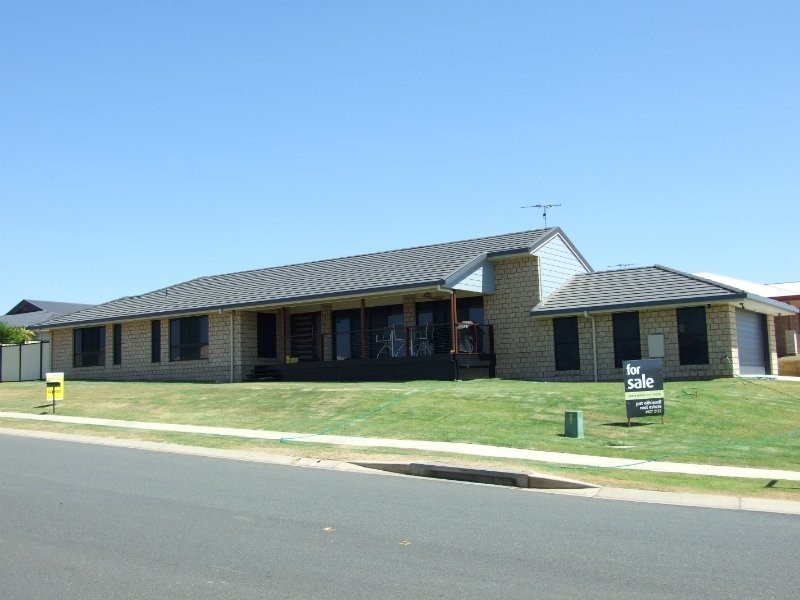 21 Broadhurst Drive, Gracemere QLD 4702