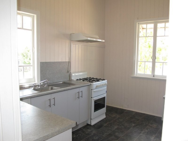 26 Hartley St, Wandal QLD 4700