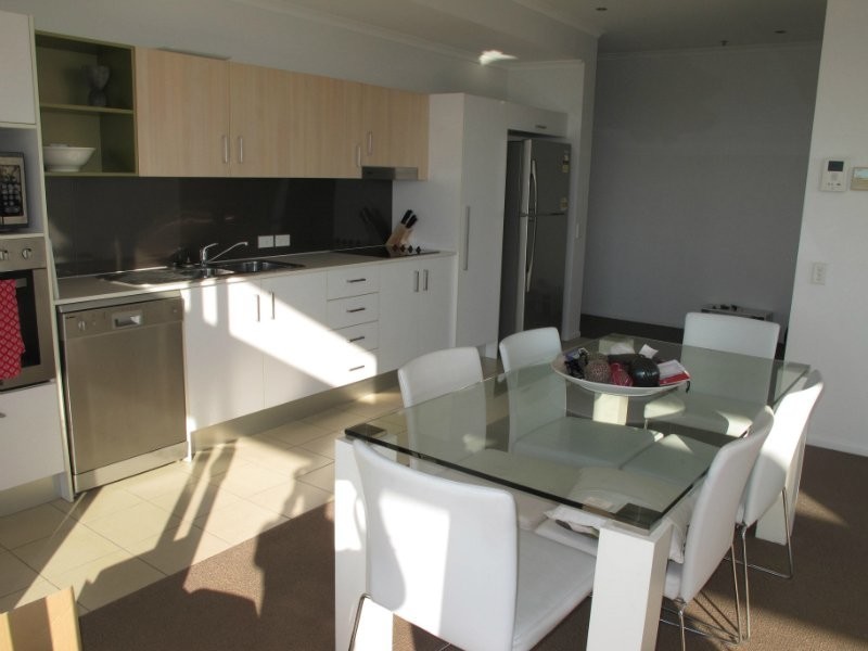 1201 102 Victoria Parade, Rockhampton City QLD 4700