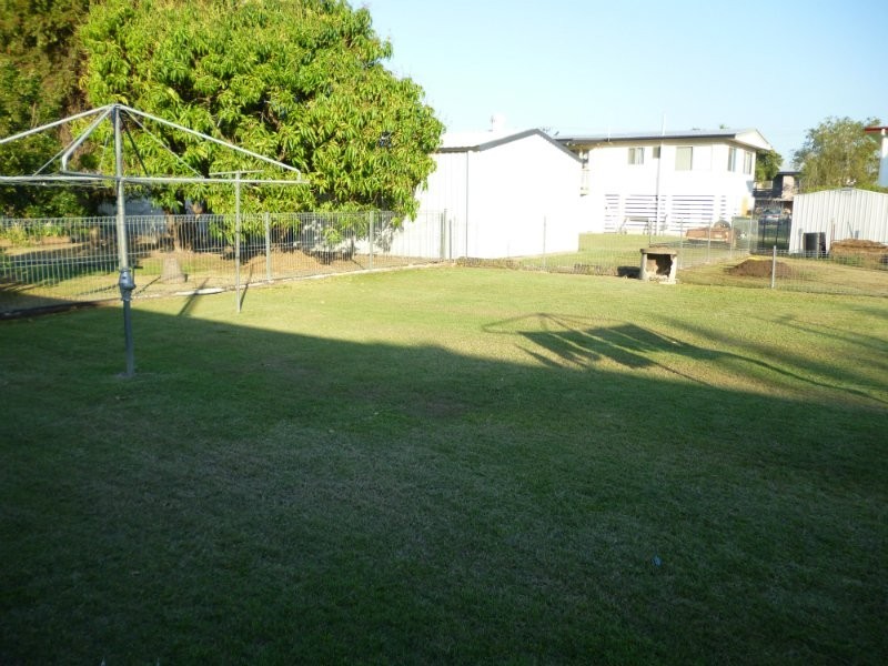 Park Avenue QLD 4701