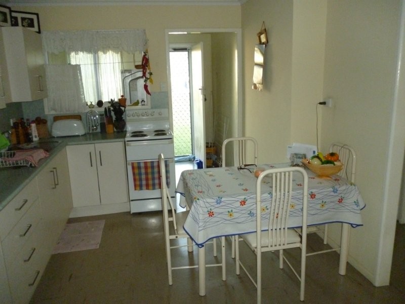 Park Avenue QLD 4701