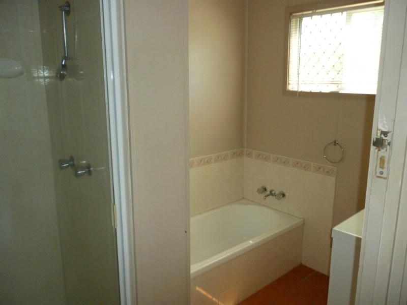 143 Shepherd Street, Koongal QLD 4701