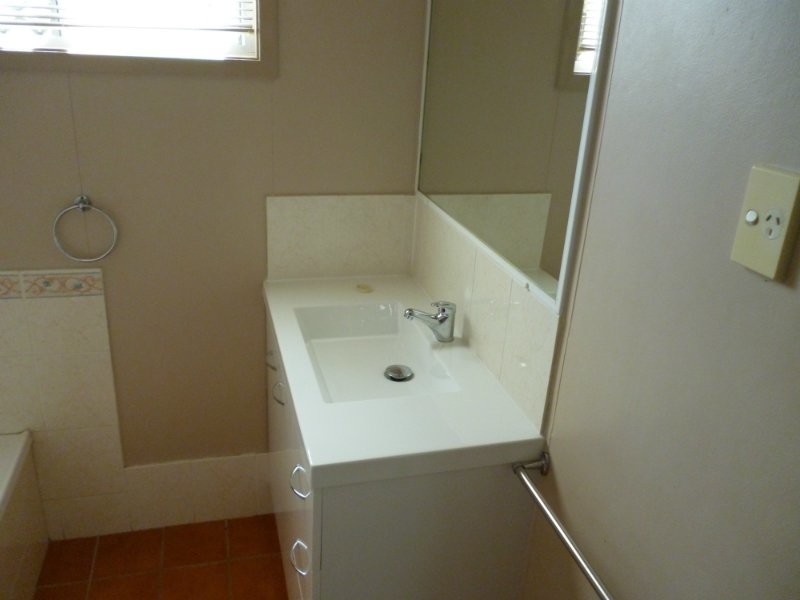 143 Shepherd Street, Koongal QLD 4701