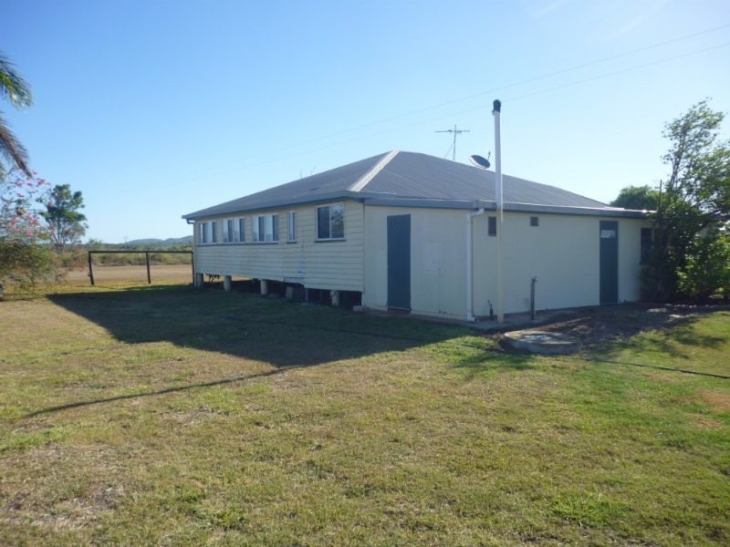 126 Heaslip Rd, Barmoya QLD 4703