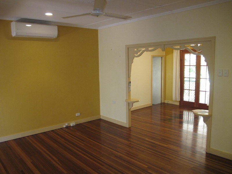 9 Spencer Street, The Range QLD 4700