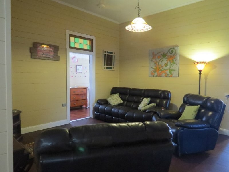 64 Separation St, Allenstown QLD 4700