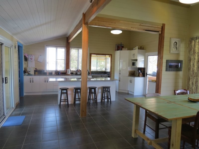 64 Separation St, Allenstown QLD 4700