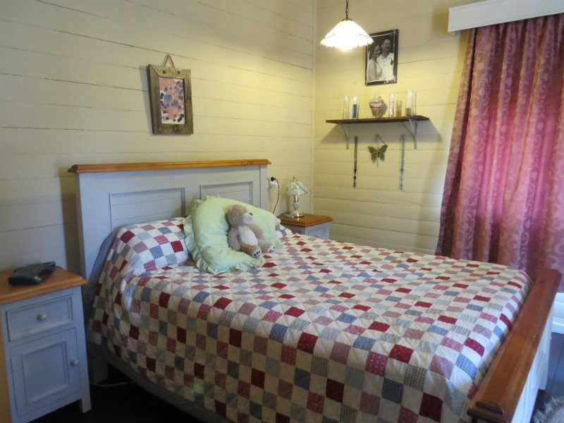 64 Separation St, Allenstown QLD 4700