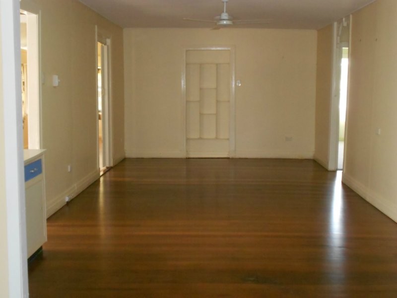 Park Avenue QLD 4701