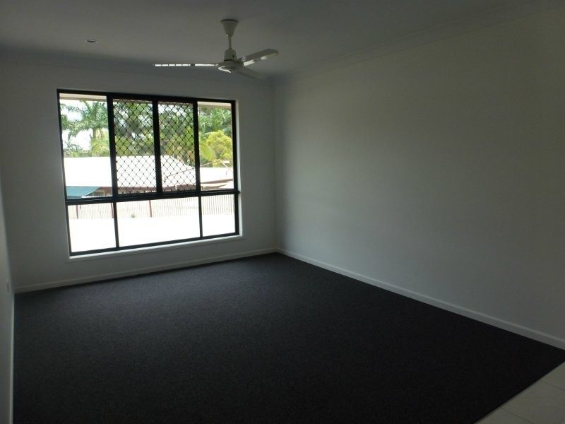 30 Price Avenue, Kawana QLD 4701