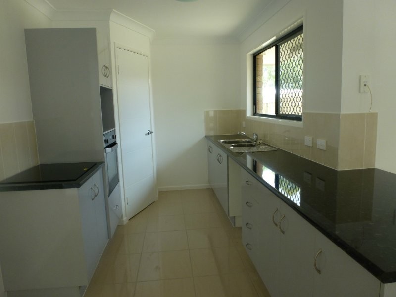 30 Price Avenue, Kawana QLD 4701