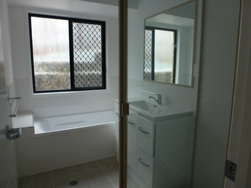 30 Price Avenue, Kawana QLD 4701