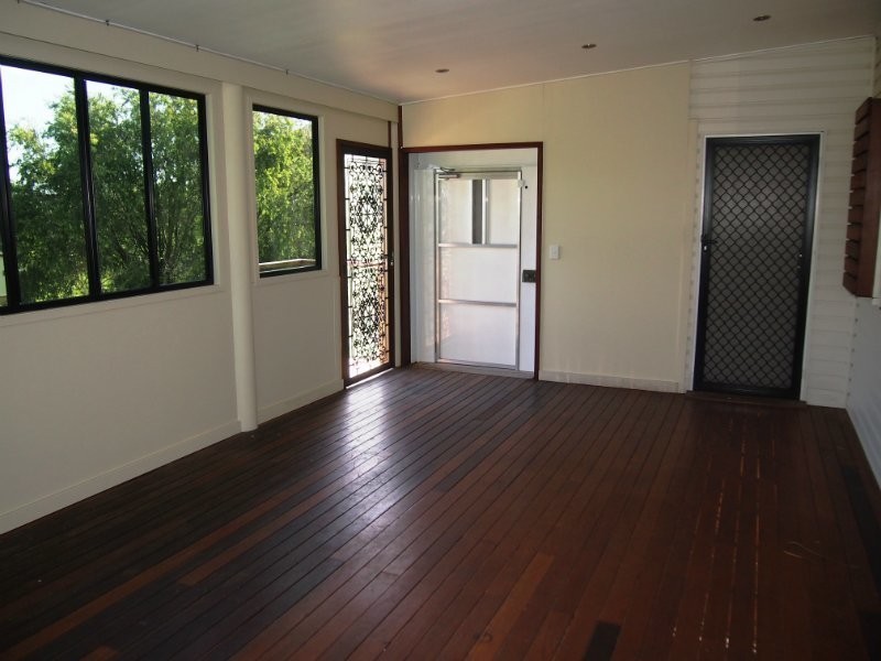 25 Luck Avenue, Wandal QLD 4700