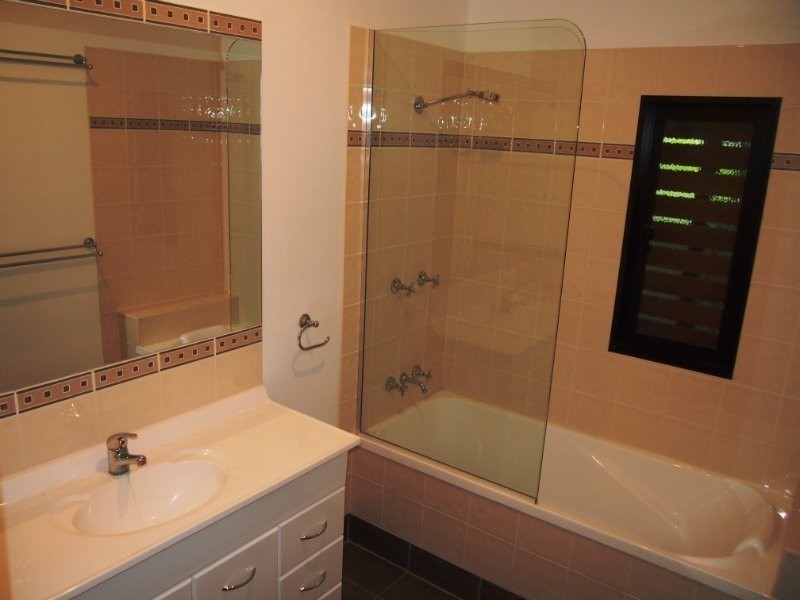 25 Luck Avenue, Wandal QLD 4700