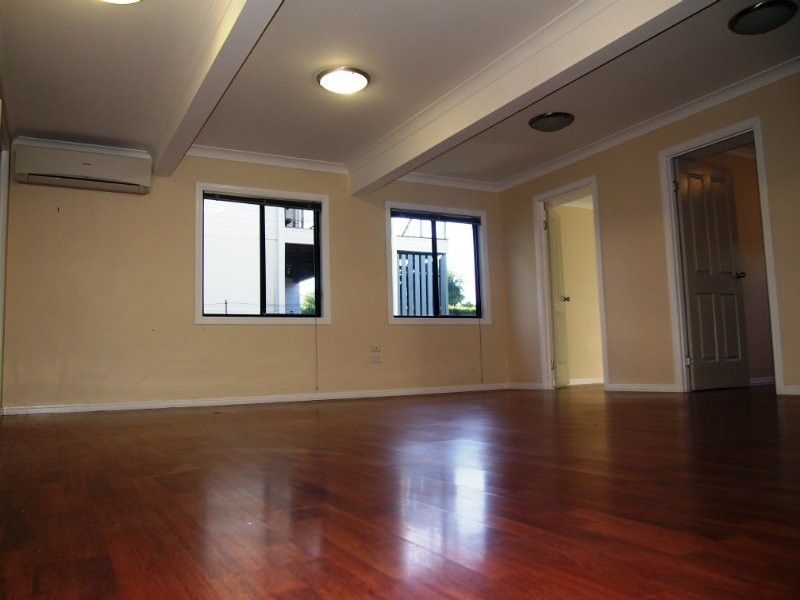 25 Luck Avenue, Wandal QLD 4700