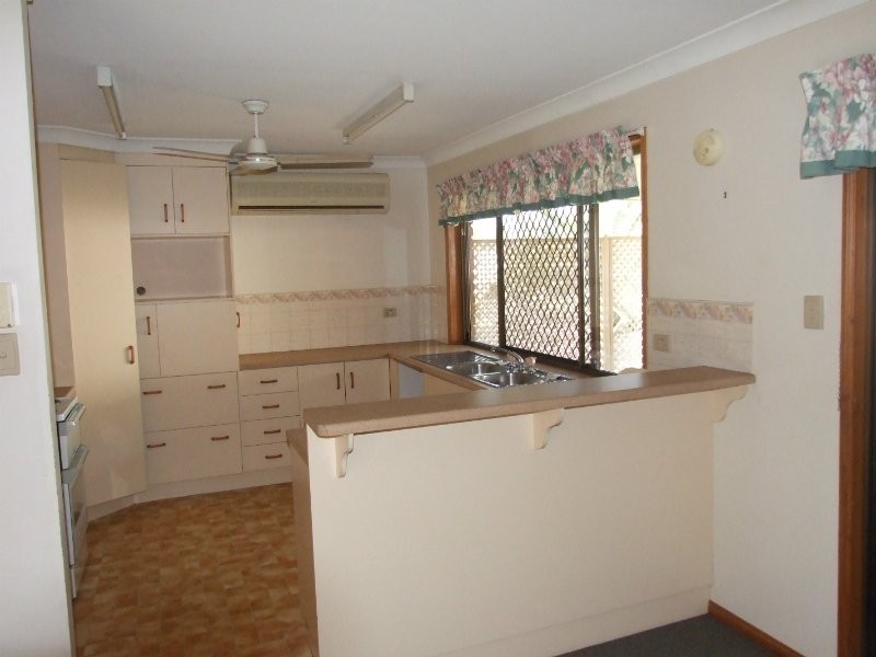 Kawana QLD 4701