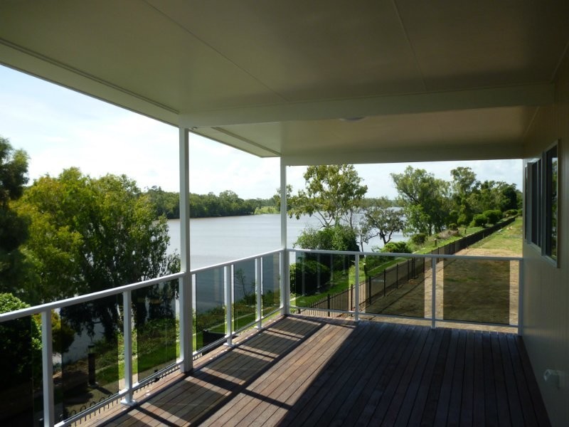 4 Cochrane Place, Kawana QLD 4701