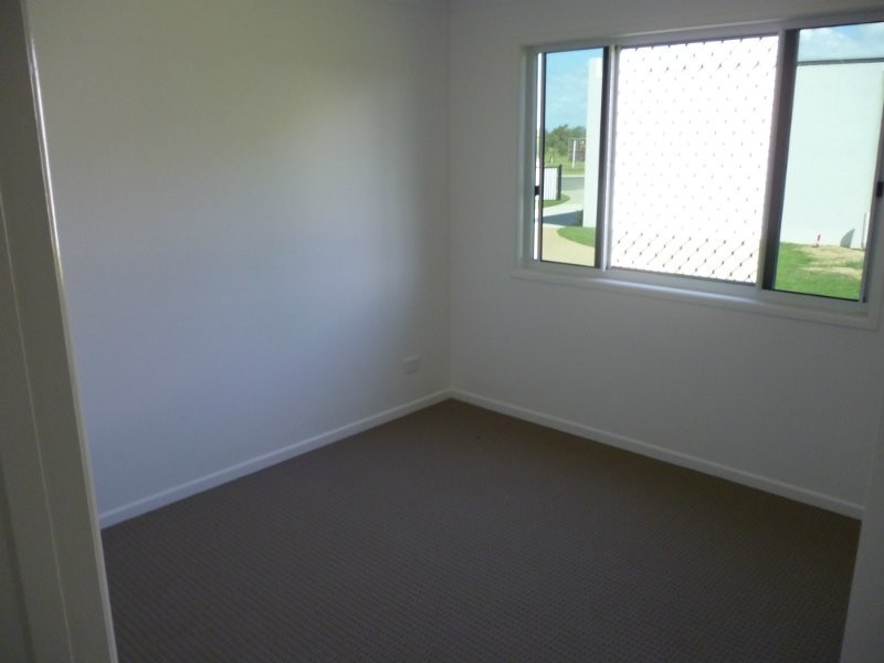 4 Cochrane Place, Kawana QLD 4701