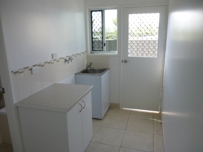 4 Cochrane Place, Kawana QLD 4701