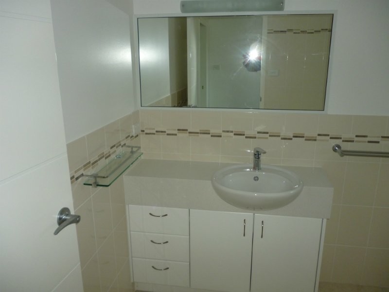 4 Cochrane Place, Kawana QLD 4701