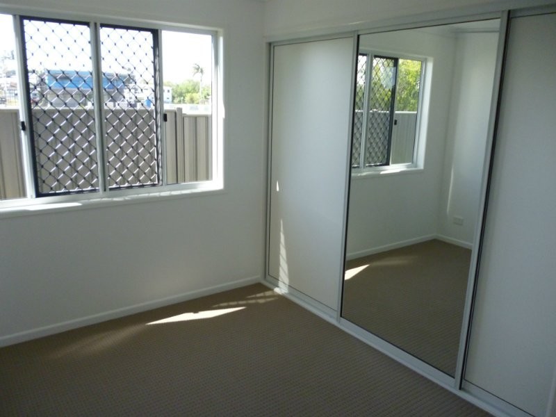 4 Cochrane Place, Kawana QLD 4701