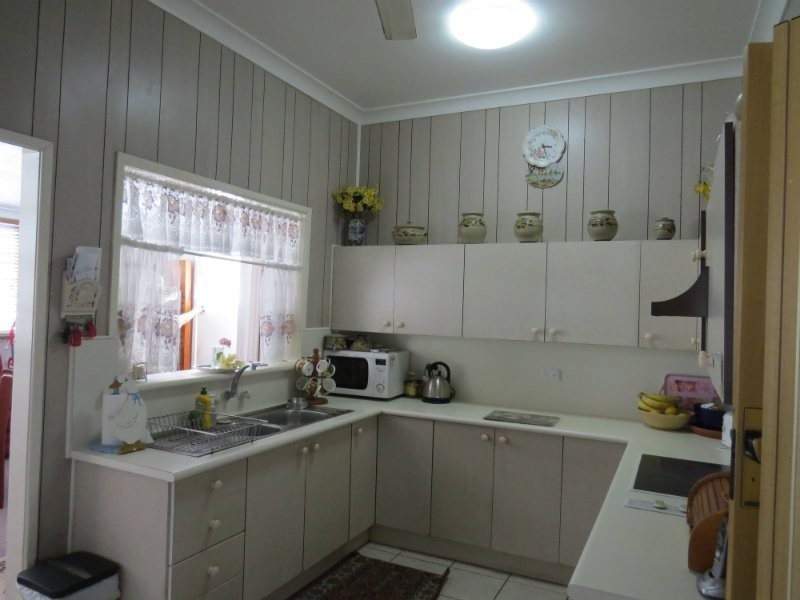 18 Athelstane Street, The Range QLD 4700