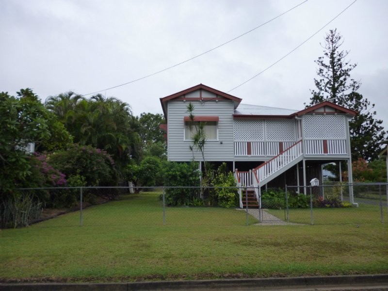 23 Armstrong Street, Berserker QLD 4701
