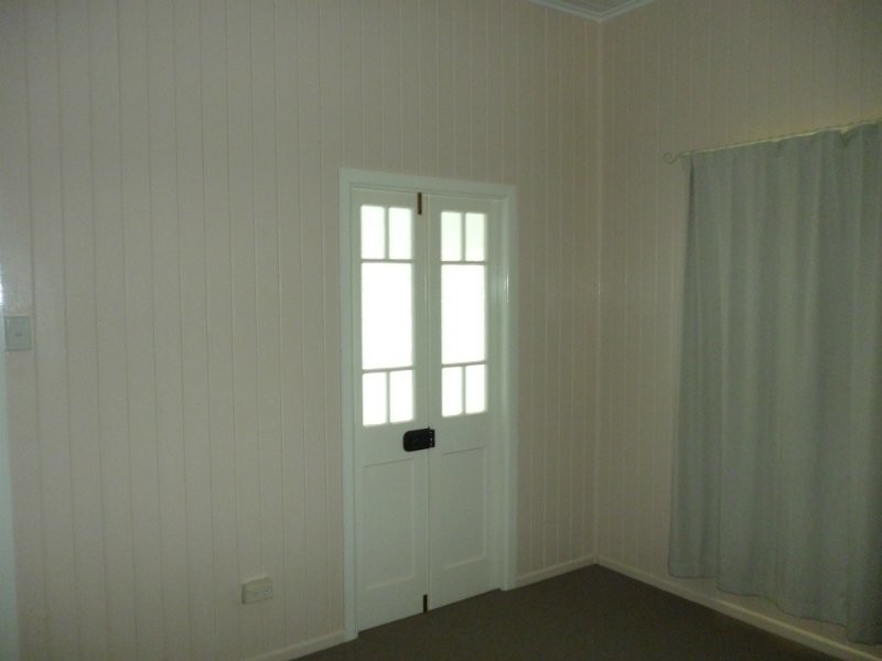 23 Armstrong Street, Berserker QLD 4701