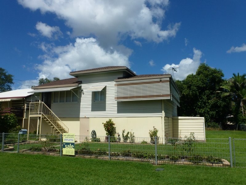 Park Avenue QLD 4701
