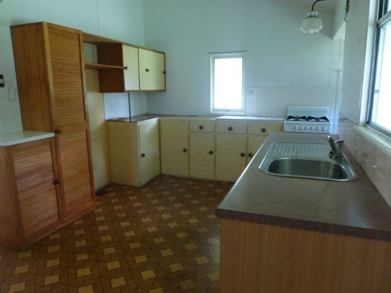 Park Avenue QLD 4701