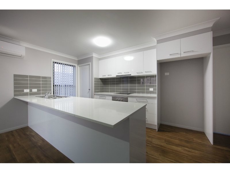18b Lavarack St, The Range QLD 4700