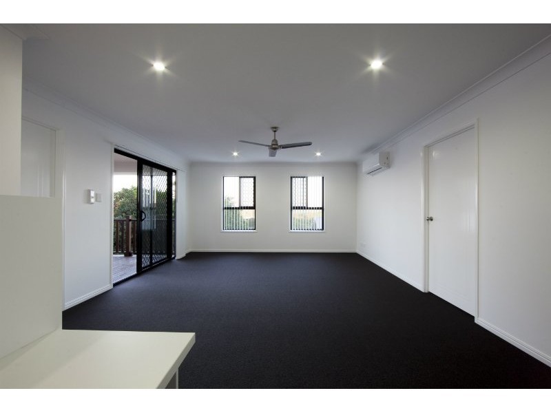 18b Lavarack St, The Range QLD 4700