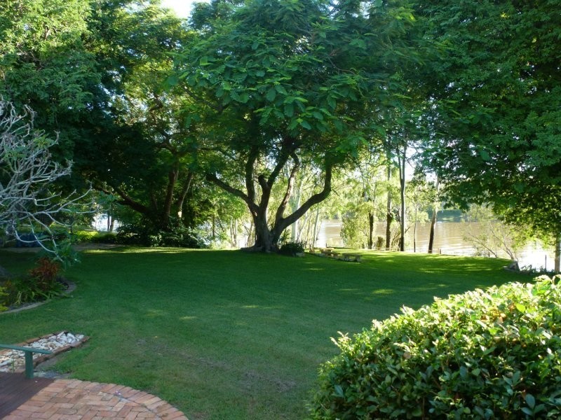 37 Berry Dairy Road, Glendale QLD 4711