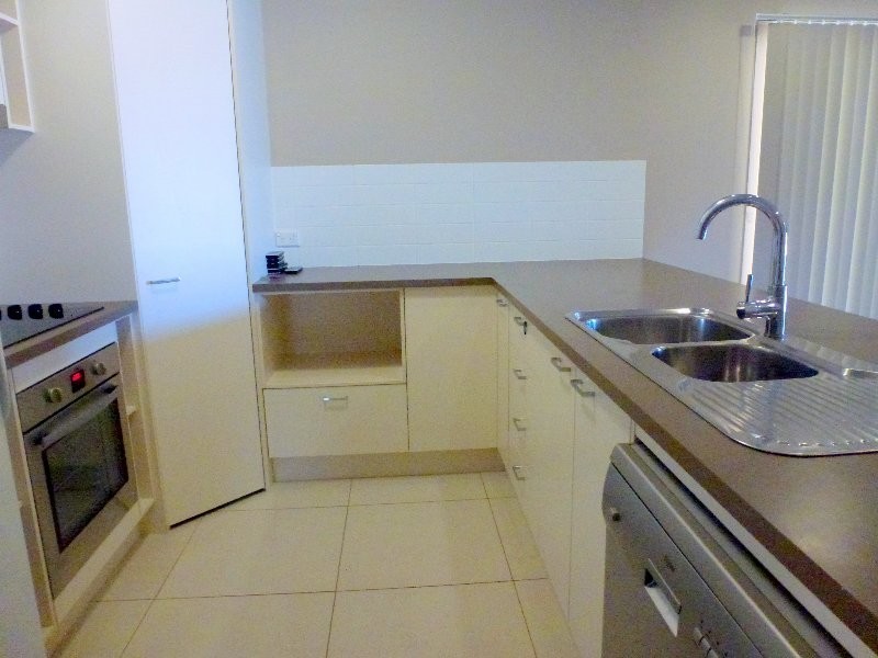 7/249 Mason Street, Koongal QLD 4701