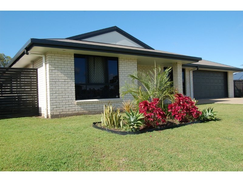8 Sandys Place, Kawana QLD 4701