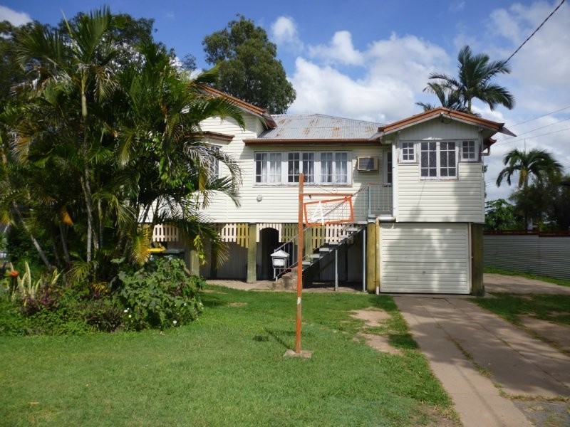 Park Avenue QLD 4701