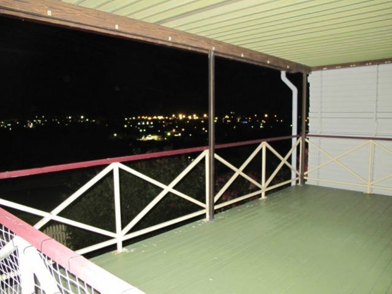 128 Quarry Street, The Range QLD 4700