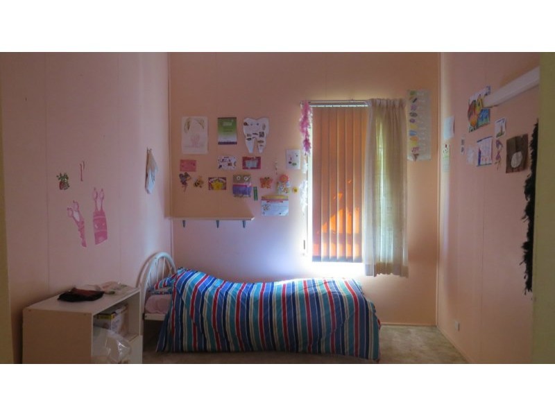 128 Quarry Street, The Range QLD 4700