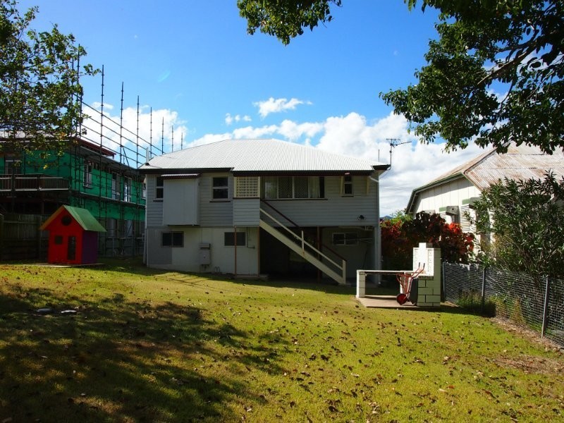 128 Quarry Street, The Range QLD 4700