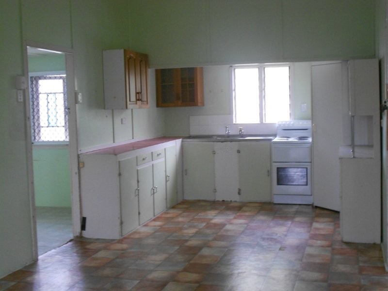 Park Avenue QLD 4701