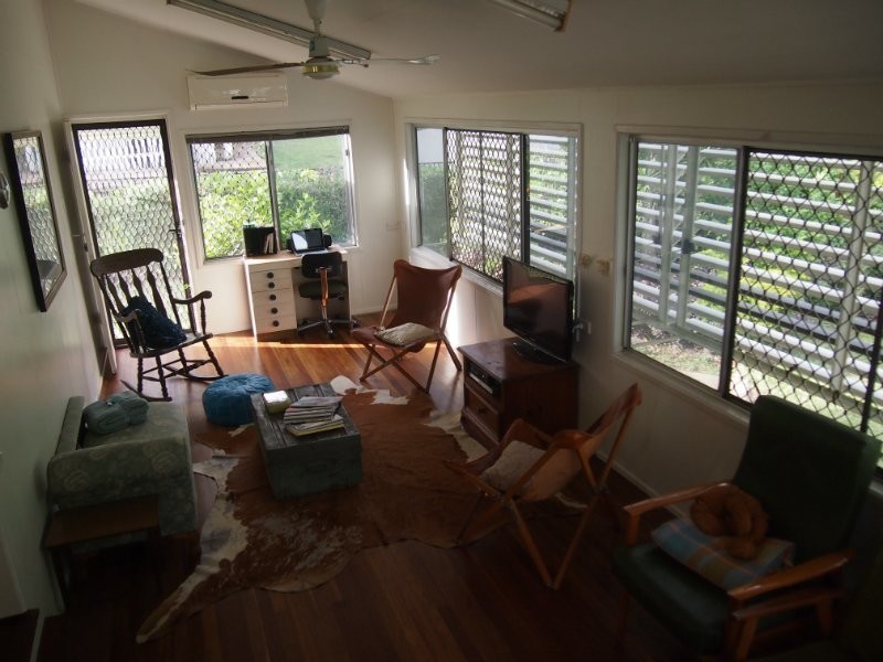 15 Cairns Street, The Range QLD 4700