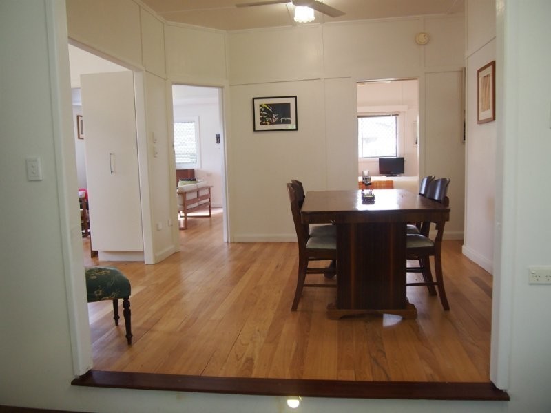 15 Cairns Street, The Range QLD 4700