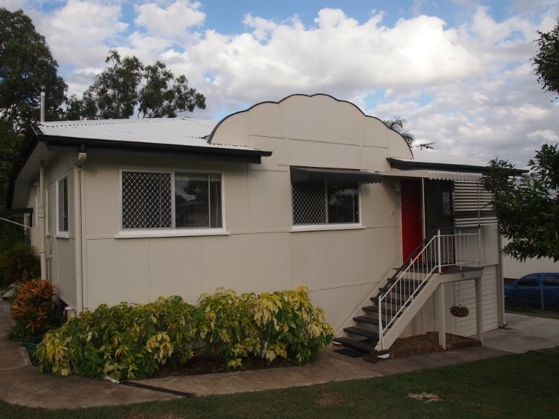 15 Cairns Street, The Range QLD 4700