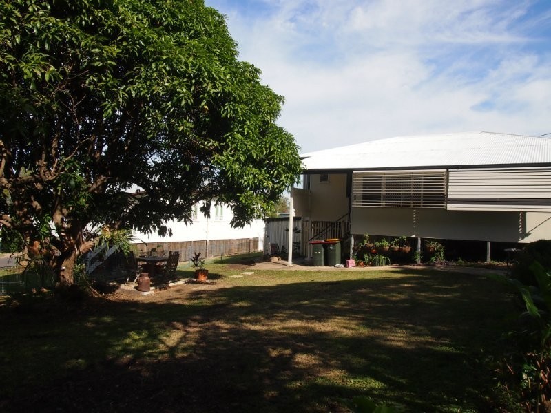 15 Cairns Street, The Range QLD 4700