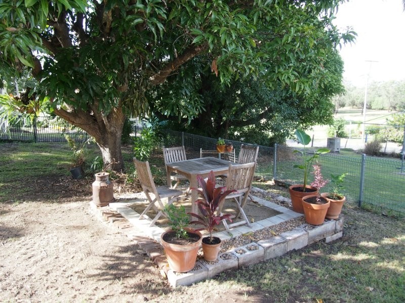 15 Cairns Street, The Range QLD 4700