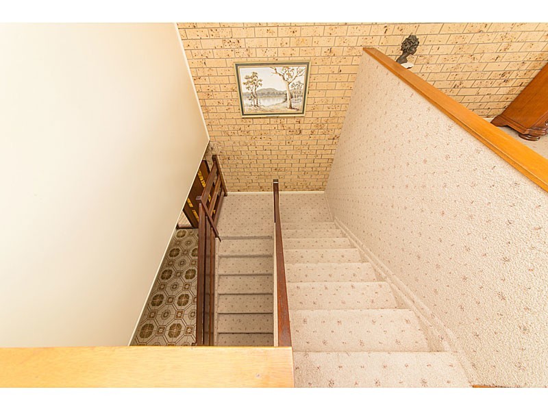 33 Brecknell St, The Range QLD 4700