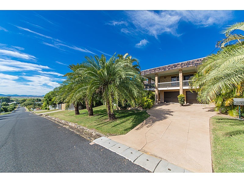 33 Brecknell St, The Range QLD 4700