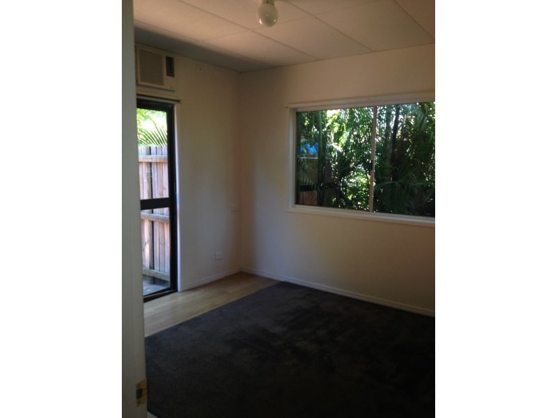 91 Main Street, Park Avenue QLD 4701