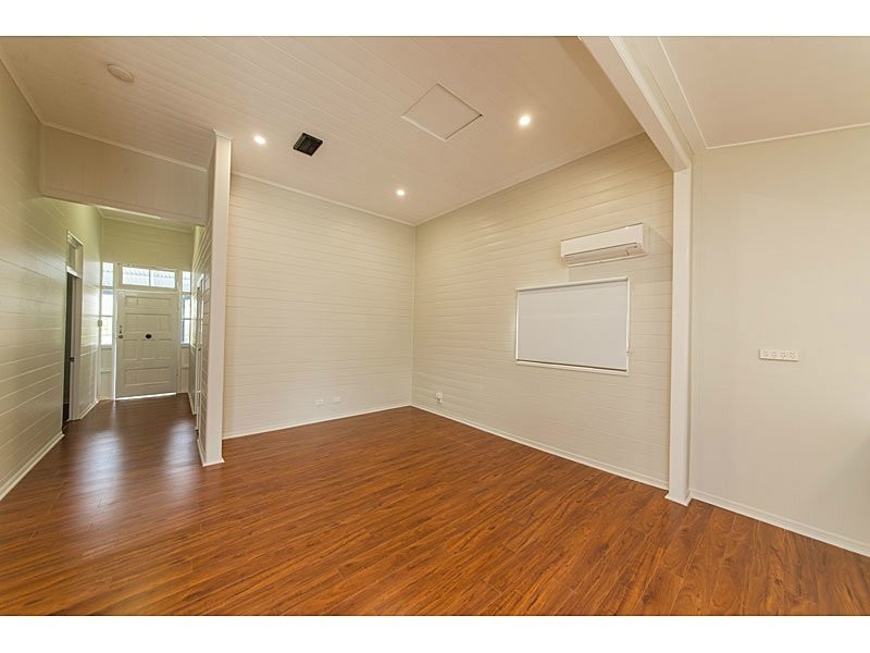 11 Arnold St, Allenstown QLD 4700